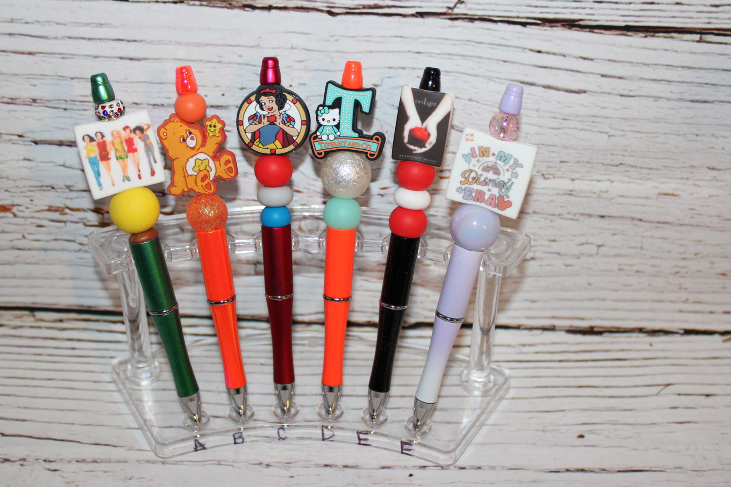 Pens: Characters