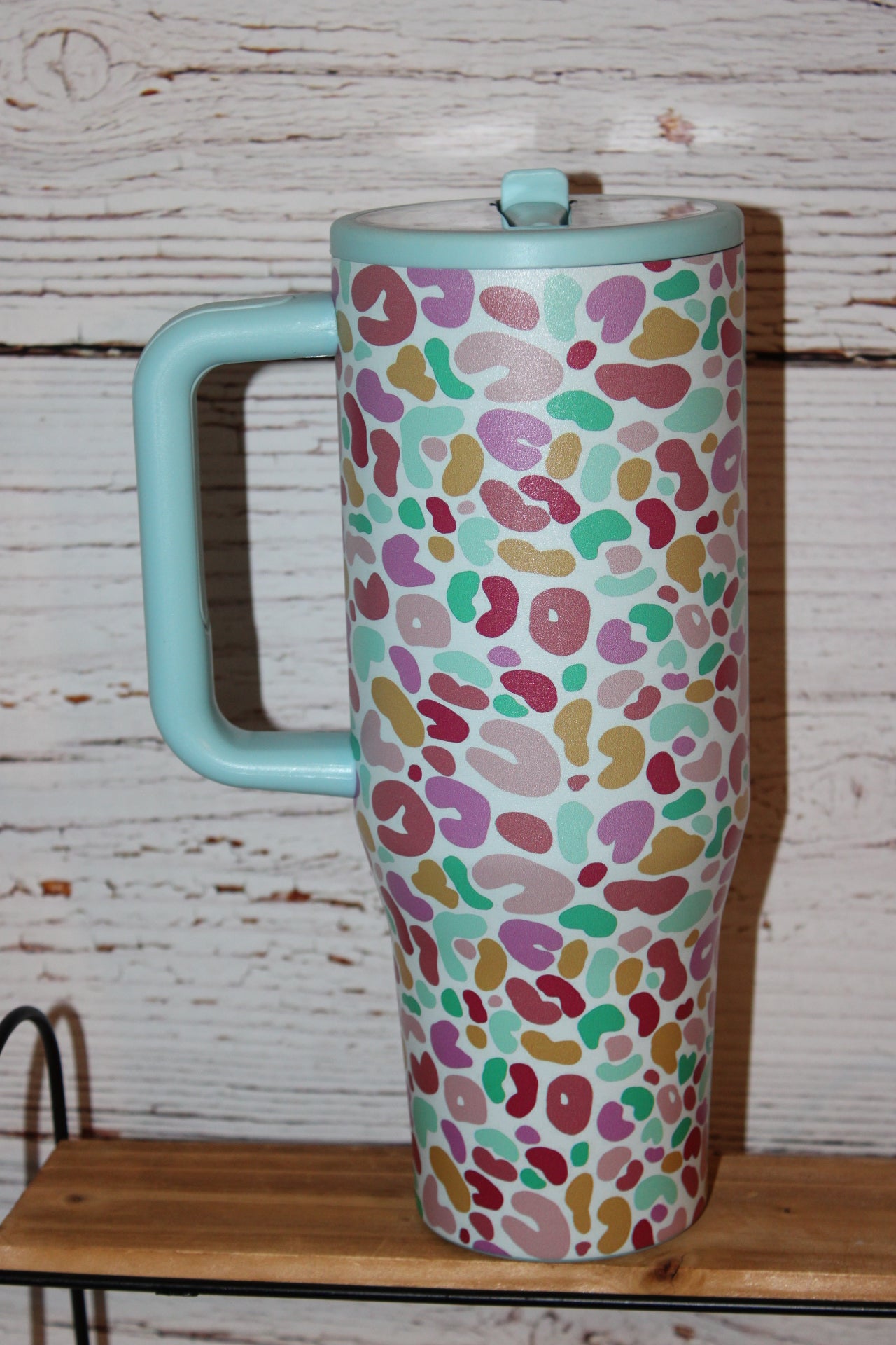 Colorful summer cheetah 40 Oz Flip Top Spill Proof Tumbler