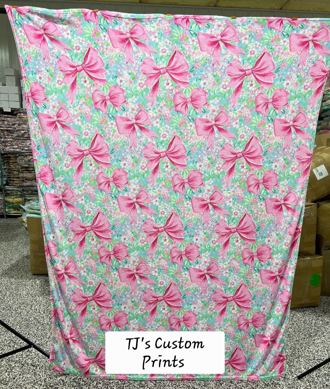 Oversized 60x80" Fuzzy Blanket